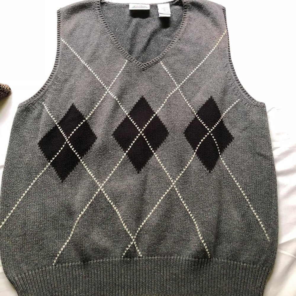 Man's Wool Sweater Vest Size M